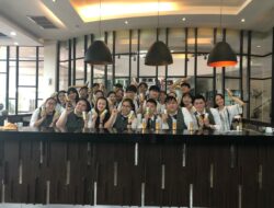 Fakultas Pariwisata UPH Unjuk Kebolehan Meracik Mocktail pada Tamu Mahasiswa Korea