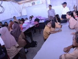 Kunjungi Komunitas Belajar di Tawau, Mendikbud Berjanji Benahi Fasilitas Pendidikan
