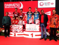 Menpora Kalungkan Medali Juara Marcus/Kevin di Indonesia Masters 2019