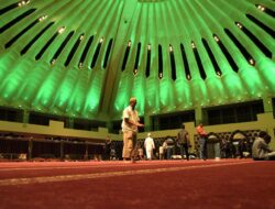 Signify menyoroti semangat Islami “Masjid Mahligai Minang” yang ikonis di Padang