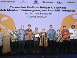 Menteri Ketenagakerjaan Republik Indonesia Meresmikan Fasilitas Belajar UT School