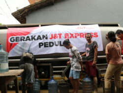 Sigap Bantu Korban Banjir, J&T Express Bentuk Tim Gerakan J&T Express Peduli
