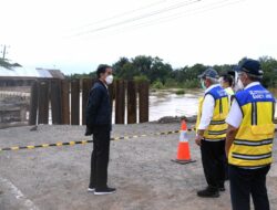 Presiden Instruksikan Menteri PUPR Segera Perbaiki Kerusakan Infrastruktur Jembatan Akibat Banjir di Kalsel