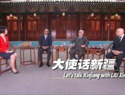 LIU Xin Berbincang Dengan Tiga Duta Besar Untuk Tiongkok