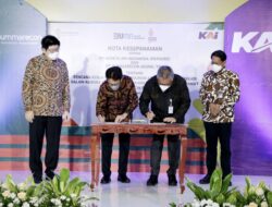 Penandatanganan MoU PT Summarecon Agung Tbk. Dan PT KAI Indonesia (Persero)