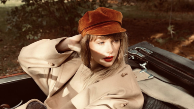 Taylor Swift Raih Gelar Doktor di NYU, Simak Profilnya Berikut Ini