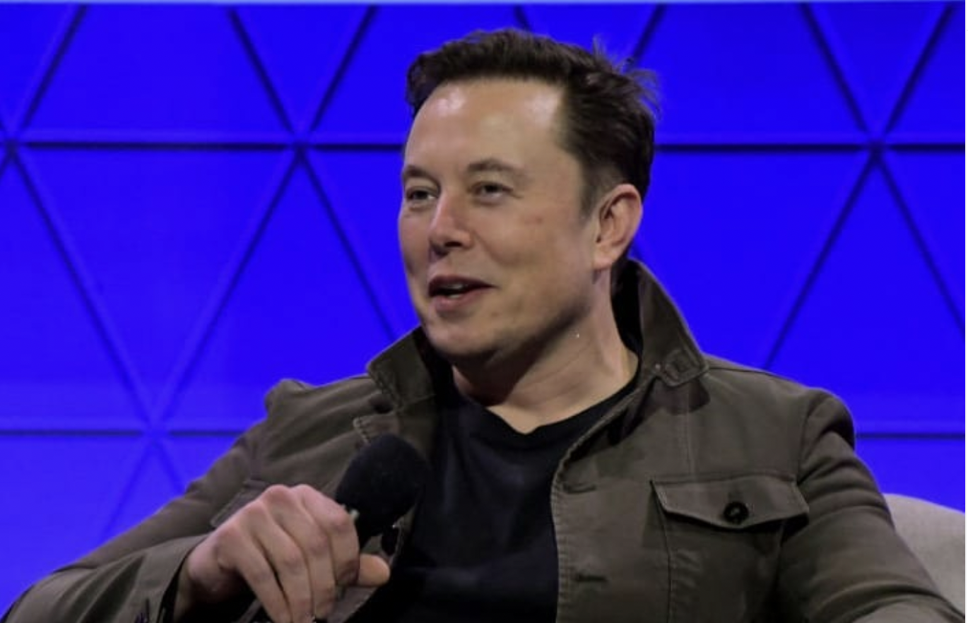 Elon Musk Bicara Kepada Karyawan Twitter Untuk Pertama Kalinya di Balai Kota