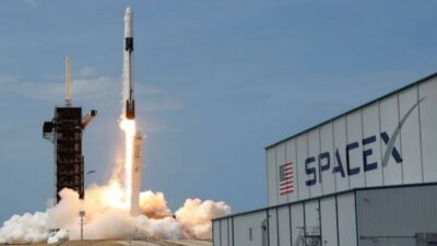 SpaceX Melesat Lewati Rekor Peluncuran Tahunan Dengan Misi Starlink
