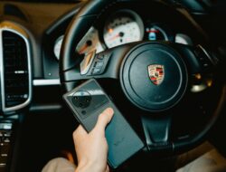 vivo Indonesia bersama Porsche Club Indonesia Laksanakan “Cinematic Night Ride”  dengan Menggunakan Smartphone Flagship vivo X80 Series