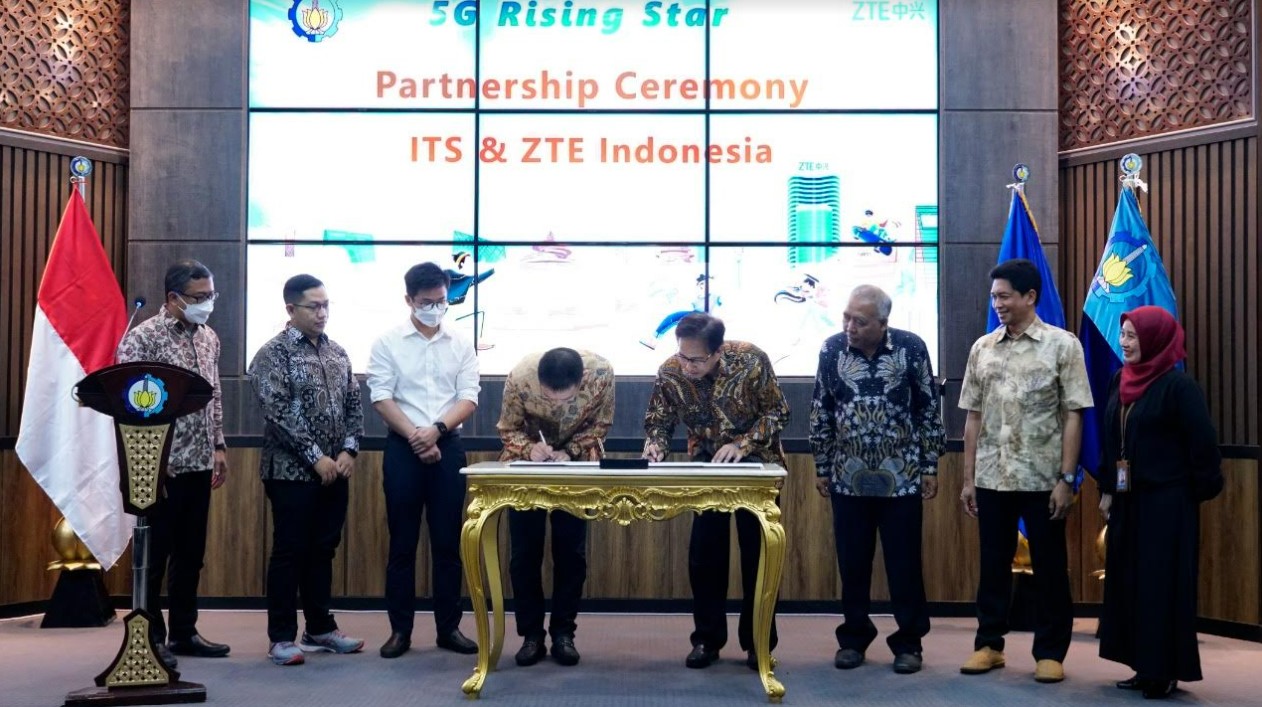 5G Rising Star Partnership Ceremony ITS dan ZTE Indonesia