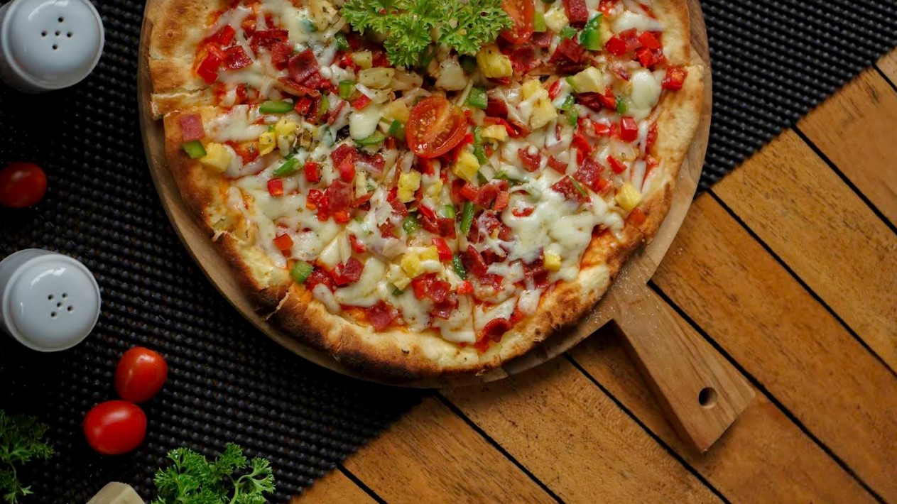 D'Pizza Aviary Bintaro