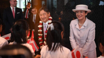 Perdana: Kaisar Naruhito dan Permaisuri Owada Masako Mengunjungi Indonesia dalam Kunjungan Kenegaraan dan Berwisata ke Candi Borobudur