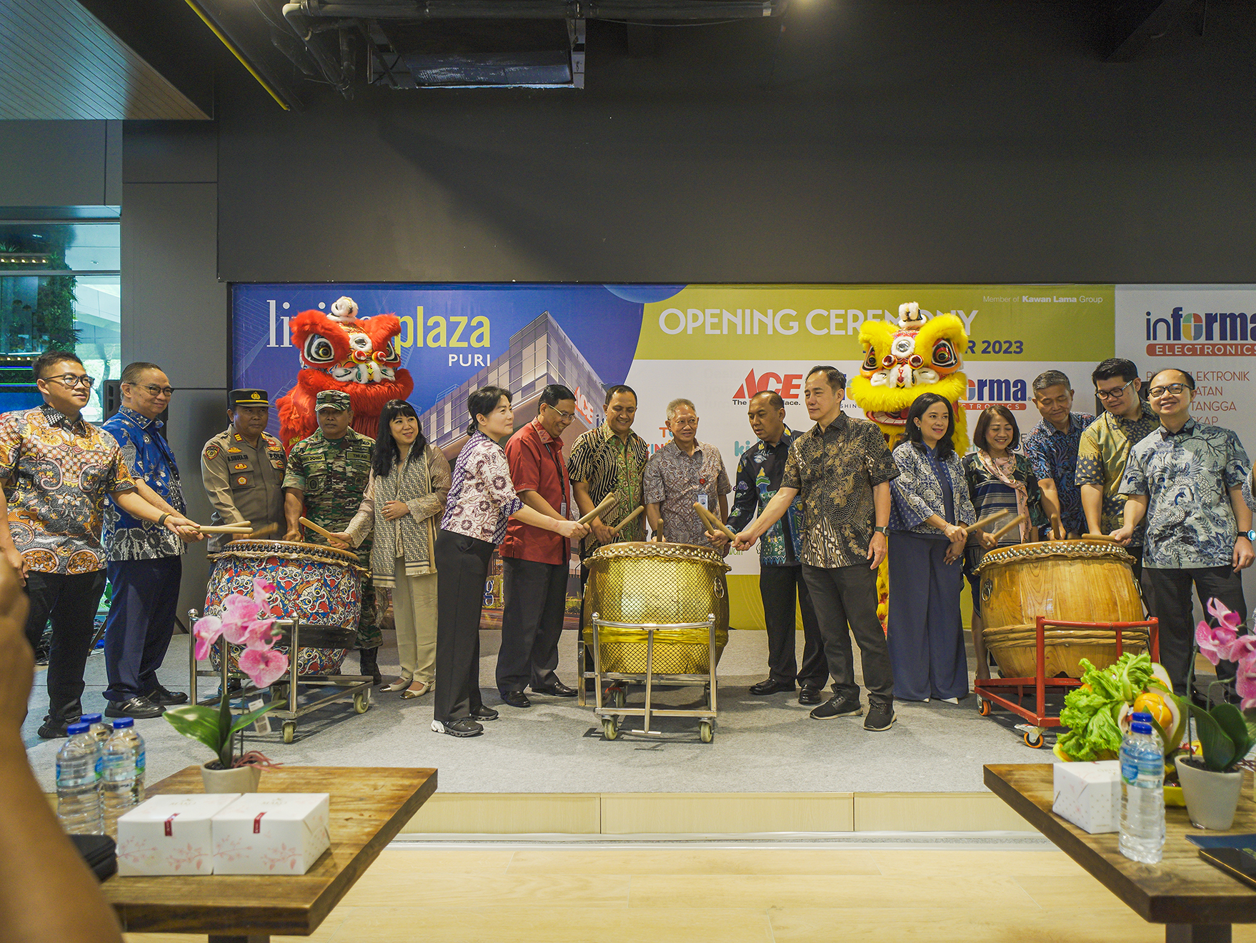 Kawan Lama Group Meresmikan Living Plaza