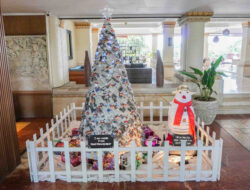 Dekorasi Natal Ramah Lingkungan di Hotel Nikko Bali Menggunakan Bahan Daur Ulang