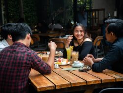 Sambut Tahun Naga Kayu Di Tengah Perayaan Bulan Kasih Sayang Dan Pekan Demokrasi Di Indonesia