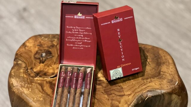 Dayana Cigars Luncurkan Revolution: Kekuatan dan Keanggunan Tembakau Indonesia dengan Cita Rasa Premium