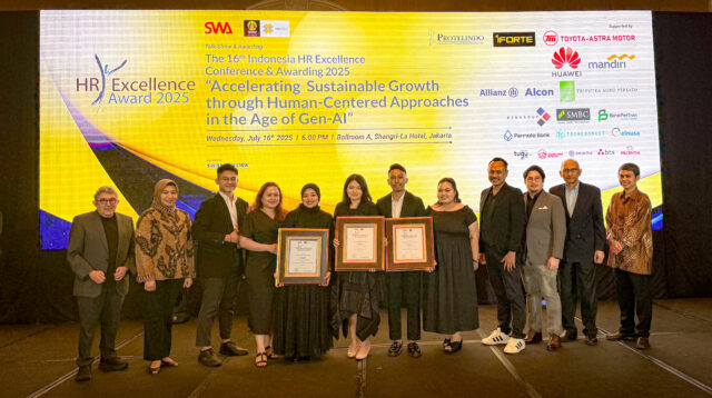 Bangun Talenta dan Budaya Kerja Tumbuh Nyata, Amartha Dianugerahi Tiga Penghargaan SWA HR Excellences Awards 2025