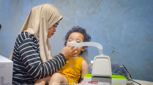 BSI Maslahat Berikan Bantuan Alat Kesehatan untuk Shazia  Salsabiluna, Pejuang Kecil Meningitis TBC
