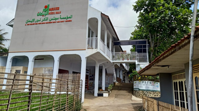 BSI Maslahat Bantu Fasilitas Belajar Rumah Tahfizh Quran Al Hayati di Garut