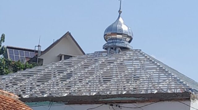 BSI Maslahat Salurkan Bantuan Renovasi Masjid Nurul Ikhlas Bogor 