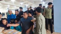 BSI Maslahat Salurkan Sedekah Makan Gratis di Masjid Al Hurriyyah IPB