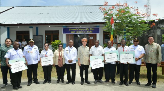Dorong Kesetaraan Pendidikan, Acer Indonesia Teguhkan Komitmen Tanggung Jawab Sosial Perusahaan melalui Perangkat Teknologi untuk Papua Barat