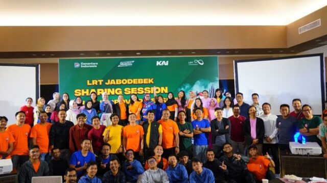 KAI Beri Apresiasi kepada 100 Pelanggan Setia LRT Jabodebek
