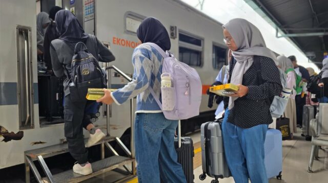 KAI Daop 1 Jakarta Mulai Melaksanakan Posko Angkutan Natal dan Tahun Baru 2025/2026