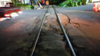 KAI Daop 8 Surabaya Lakukan Perbaikan Perlintasan Sebidang JPL 36 Jalan Deltasari, Pengendara Diimbau Antisipasi