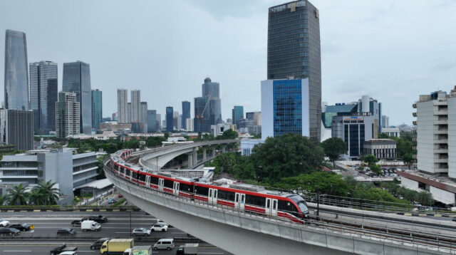 KAI Pastikan Kesiapan Petugas LRT Jabodebek Menjelang Masa Nataru 2025/2026