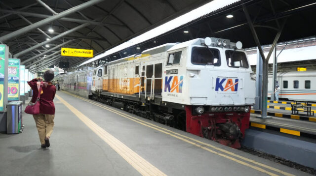 Lebih dari 53 Ribu Tiket Diskon 30% Terjual, KAI Daop 8 Surabaya Imbau Pelanggan Segera Amankan Tiket Sebelum Kehabisan