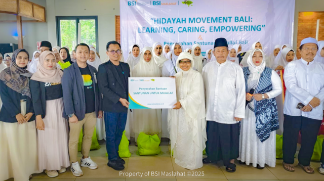 BSI Maslahat Perkuat Iman 100 Mualaf Bali Lewat Program Hidayah Movement 