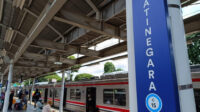 Antisipasi Kepadatan Akses ke Gambir, KAI Daop 1 Terapkan Berhenti Luar Biasa di Stasiun Jatinegara Antisipasi Kepadatan Akses ke Gambir, KAI Daop 1 Terapkan Berhenti Luar Biasa di Stasiun Jatinegara