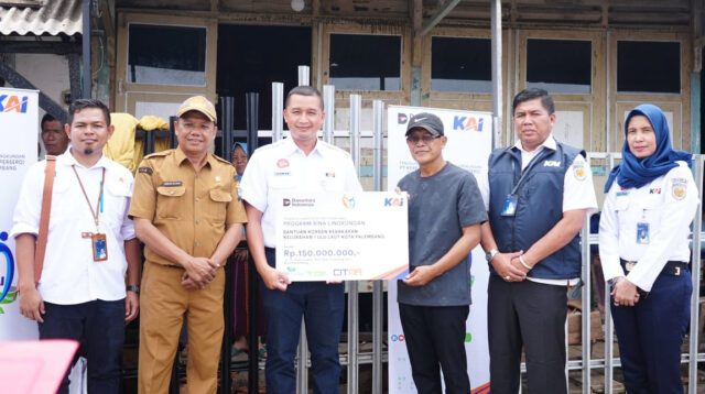 KAI Divre III Palembang Salurkan Bantuan CSR Sebesar Rp 520 Juta untuk Dukungan Sosial dan Infrastruktur Publik di Kota Palembang