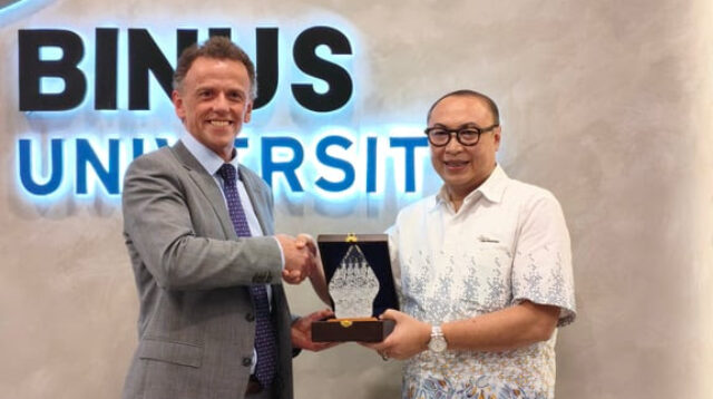 BINUS @Bandung Terima Kunjungan Delegasi Deakin University untuk Bahas Penguatan Layanan Karier Lulusan