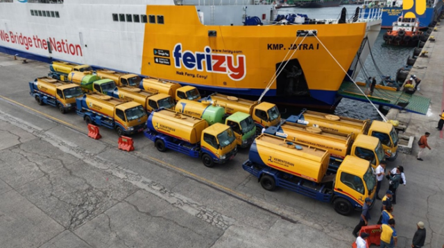 Kementerian PU Kirim 11 Mobil Tangki Air dan Vakum Tinja ke Lokasi Bencana Sumatera Utara dan Aceh