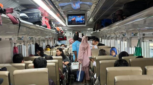 Permudah Mobilitas Masyarakat Selama Nataru, KAI Daop 4 Berikan Diskon 30% pada 24 KA Ekonomi Komersial