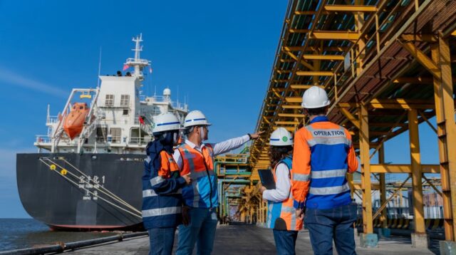 Pelindo Multi Terminal Pastikan Layanan Pelabuhan Tetap Berjalan Optimal di Periode Libur Nataru