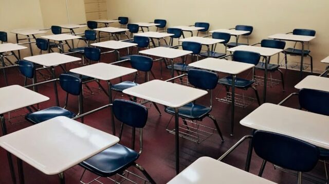 Pertimbangan Memilih Sekolah yang Tepat untuk Anak bagi Orang Tua Modern