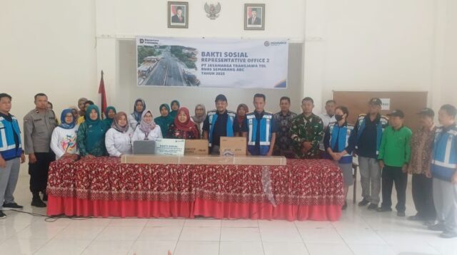 Salurkan Bantuan Sarana Lingkungan, JTT Dukung Pembangunan Berkelanjutan di Sekitar Ruas Tol Semarang Seksi A,B,C