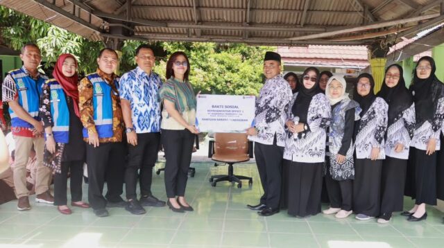 Apresiasi Peran Pendidik dan Dukung Fasilitas Belajar, JTT Gelar Bakti Sosial di Hari Guru Nasional