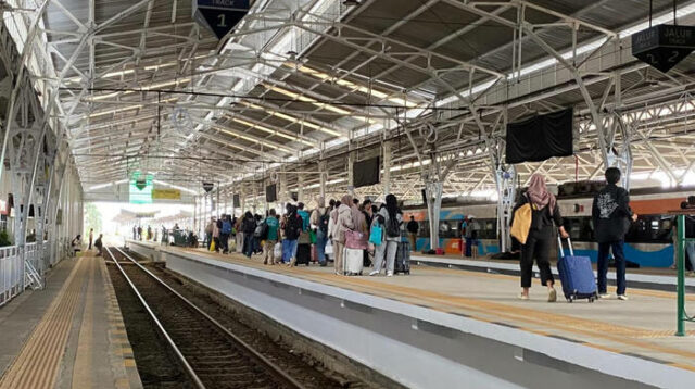 Update Nataru 2025/2026: 76.271 Tiket KA Keberangkatan dari Daop 5 Purwokerto Masih Tersedia