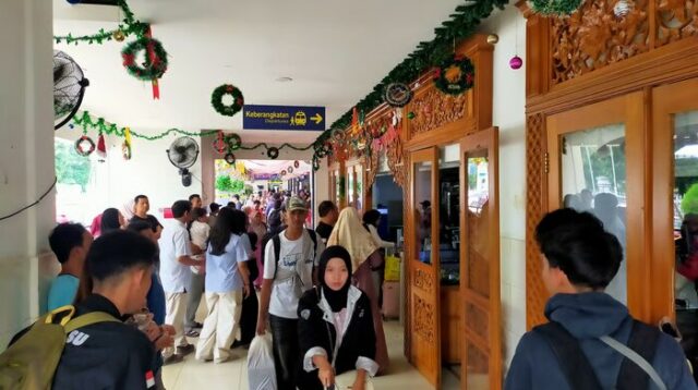 Libur Isra’ Mi’raj Dongkrak Mobilitas, KAI Daop 7 Madiun Layani 42.537 Pelanggan