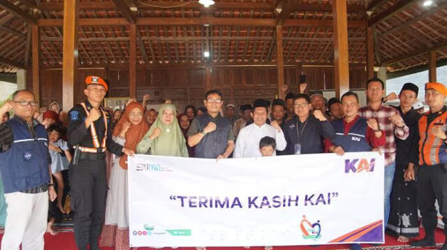 Wujud Kepedulian Sosial, KAI Daop 7 Madiun Salurkan Dana TJSL Rp778 Juta Sepanjang 2025