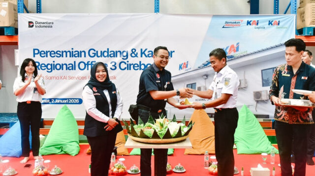 Perkuat Sinergi, KAI Services dan KAI Logistik Resmikan Gudang Logistik Regional Cirebon