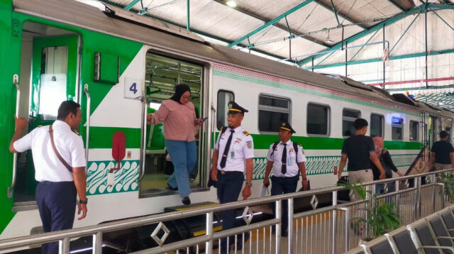 Lonjakan Penumpang KA Lokal Bias Tembus 148 Persen Saat Nataru, Bukti Kereta–Bandara Jadi Andalan Mobilitas Publik