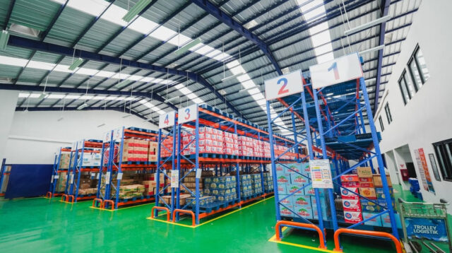 Pastikan Pasokan Logistik Wilayah Cirebon Lancar, Inilah Kapasitas Gudang Logistik Regional 3 Cirebon