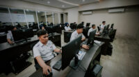 Pantau Kelancaran Pelayanan Selama Masa Nataru, KAI Services Andalkan Unit Command Center