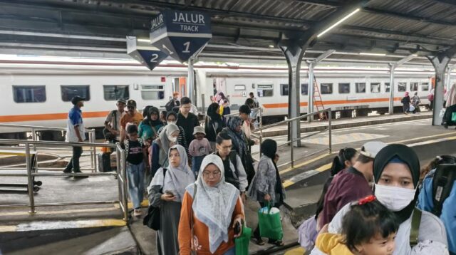 Penumpang KA Pandanwangi Tembus 1,15 Juta di 2025, Jadi Andalan Mobilitas dan Wisata Tapal Kuda