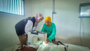 Melalui Sampah Merajut Masa Depan dengan Program Waste  Management bersama BSI Maslahat 